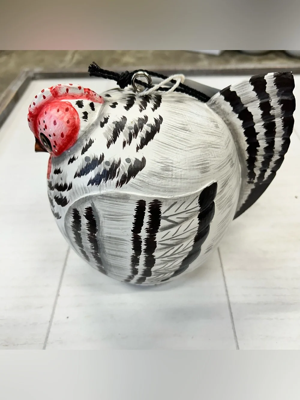 Gord-O Hen Birdhouse‎ Gray NWT